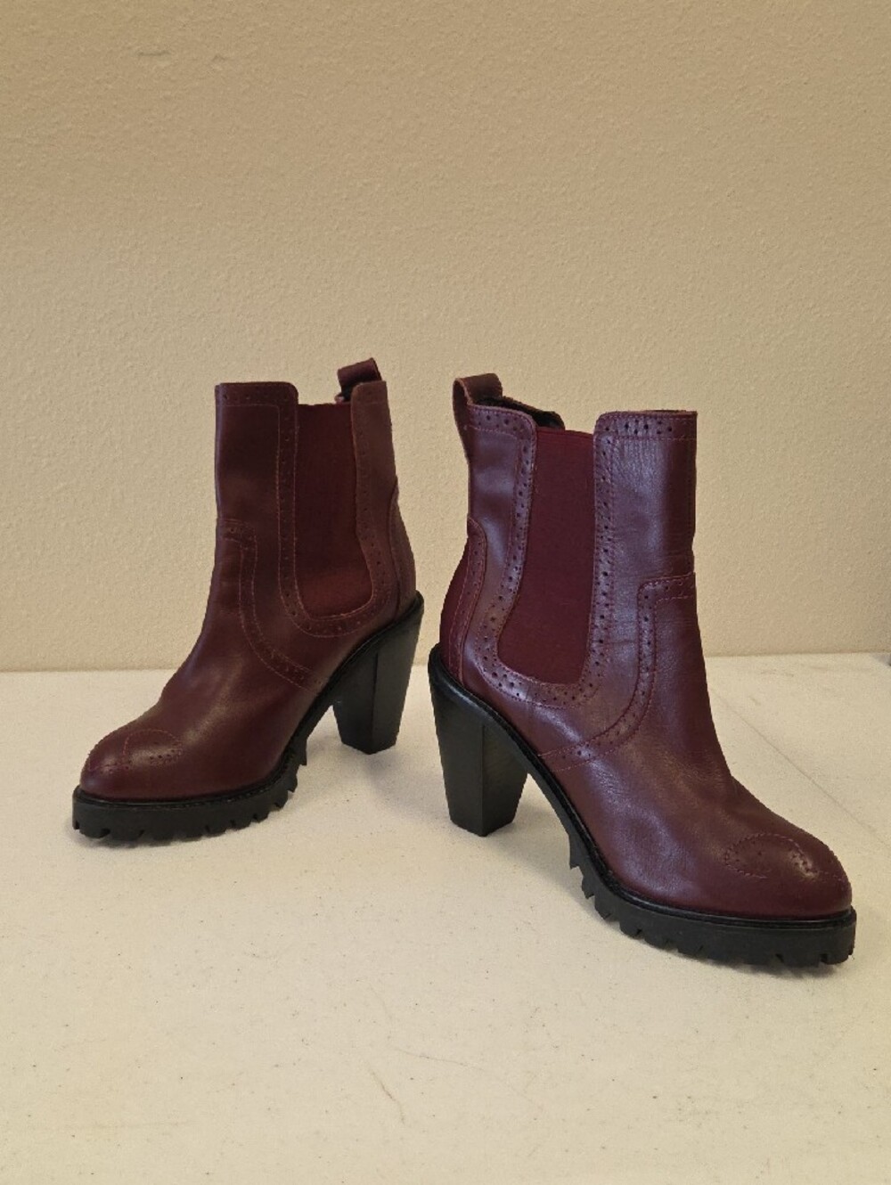 KOB Women's Burgundy Chunky Lug Sole Leather Ankle Booties With Block Heel Sz 8